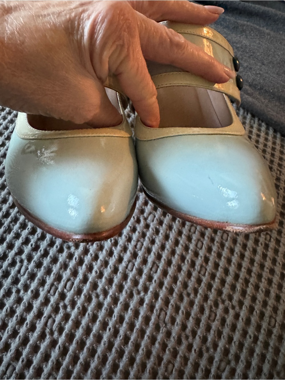 VINTAGE 1960’s John Fluevog Pale Blue Patent Mary Jane Pumps with Striped Heel - Picture 6 of 11